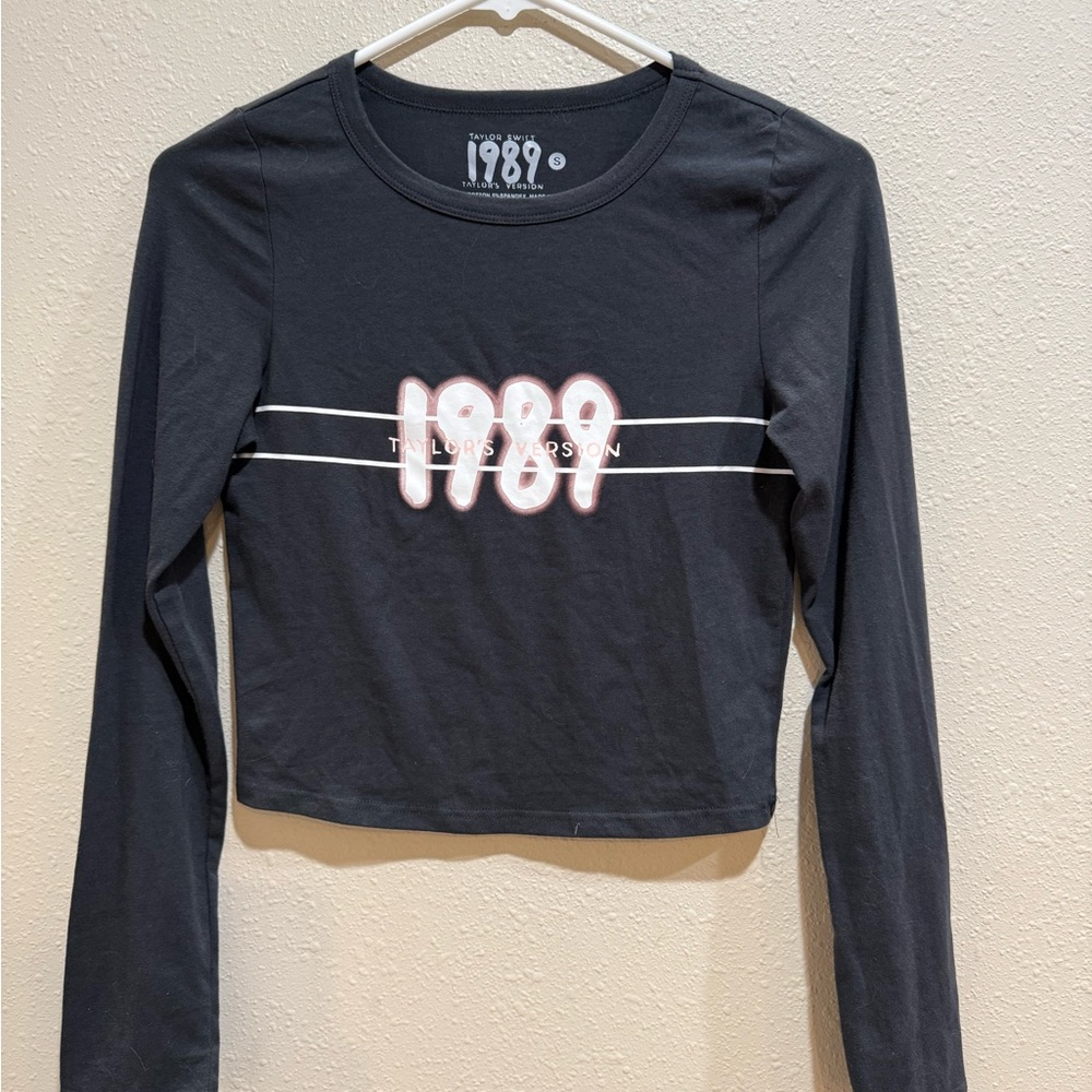 Taylor Swift 1989 Tour Tee - Black with White Print